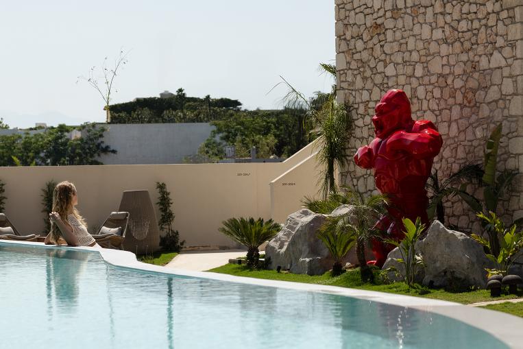 Uzenie Suites